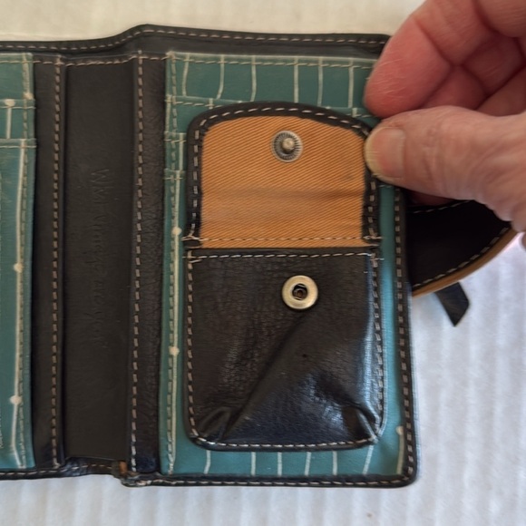 Fossil Small Black With Tan Stitching Bifold Wallet - Picture 8 of 8